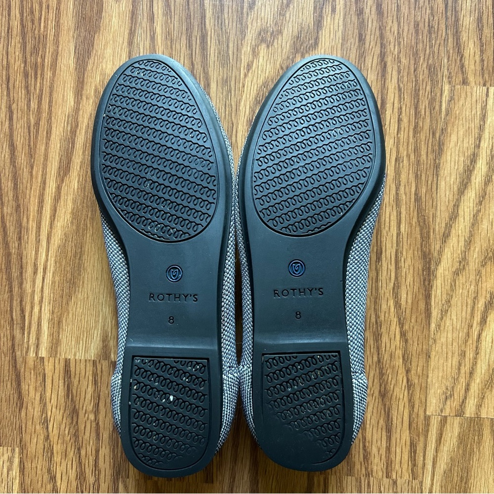 Women's Rothy's The Flat Shoes. Size 8 - Picture 2 of 9